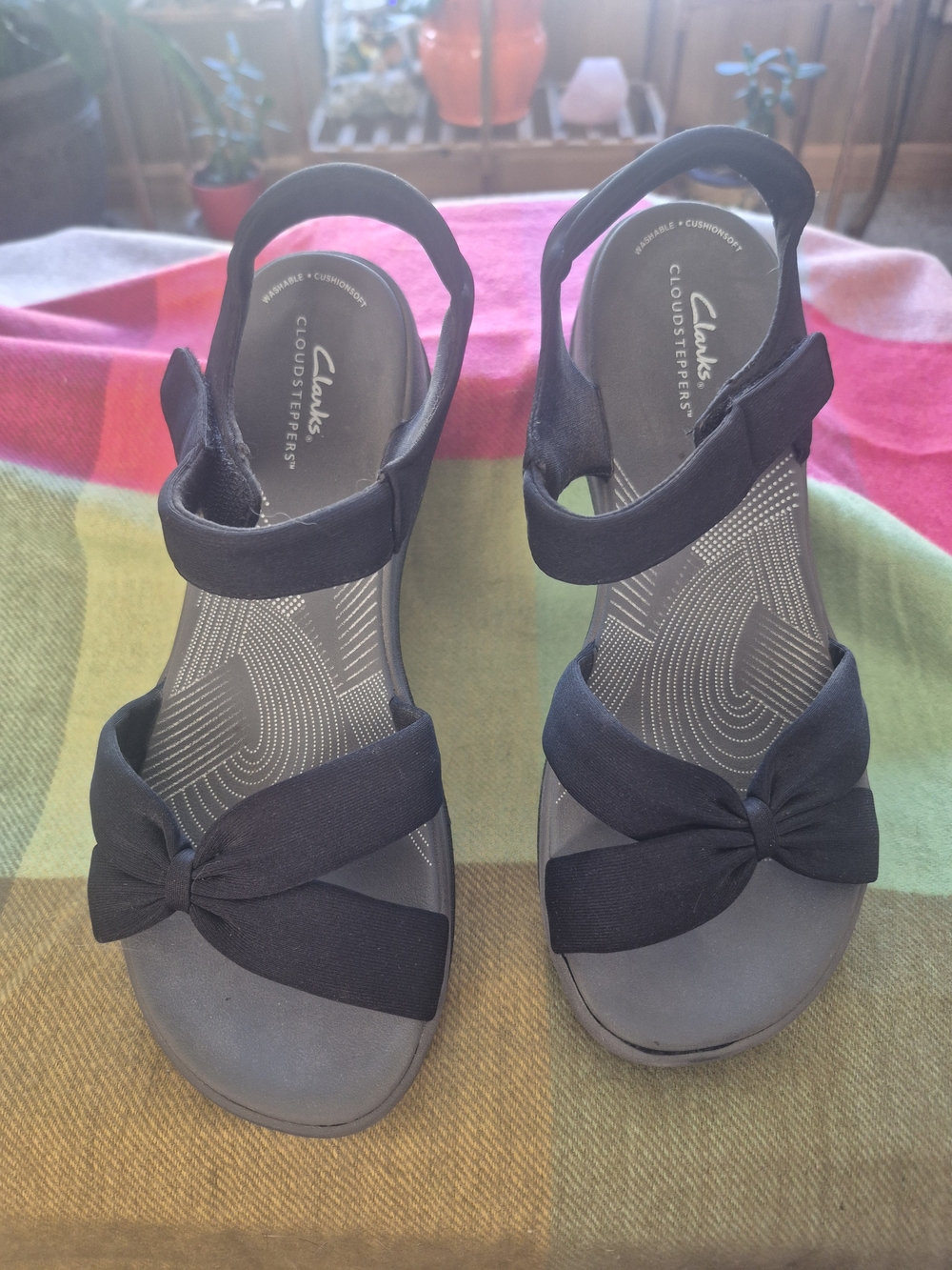 Clarks Black Knot-Accent Slingback Cloudstepper Sandals